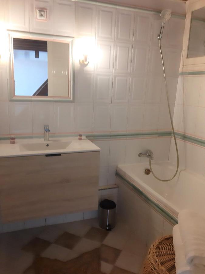 Appartement Le Mehari Cassis Esterno foto